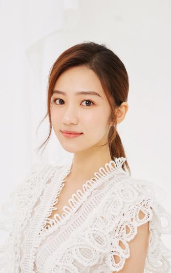 中国内地海市女演员汤梦佳娇俏可爱时尚写真图片第0张
