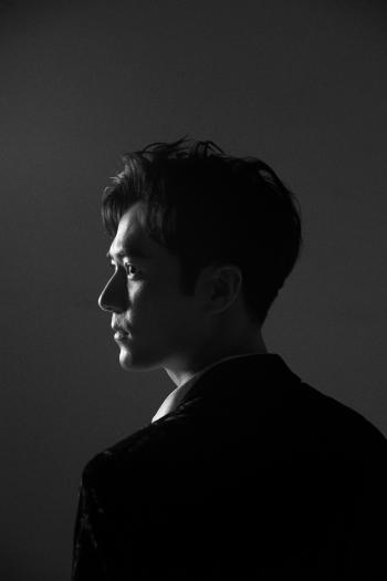 茅子俊图片 _ 第(1)张