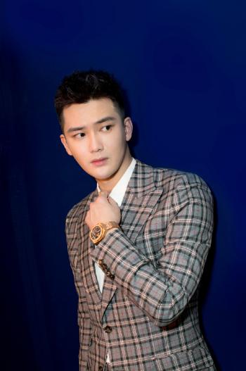 高清辽宁省铁岭男明星熊梓淇金骨朵网络影视盛典帅气图片第0张