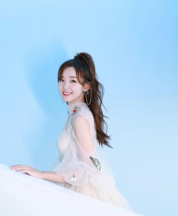 吕小雨图片 _ 第(1)张
