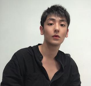 男明星向昊图片 _ 第(6)张