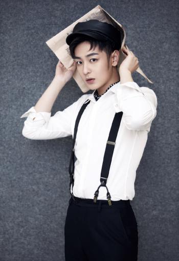 高清河南男星向昊冷峻帅气写真图片第5张
