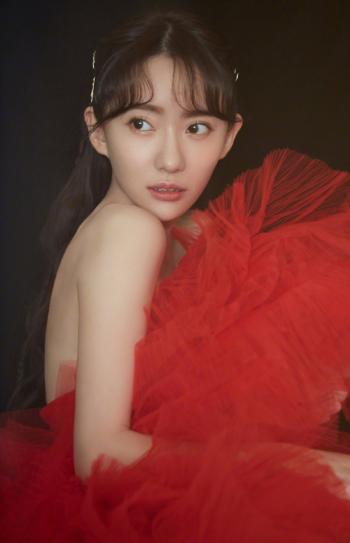 高清辽宁大连女明星刘刘萌萌时髦写真图片第0张