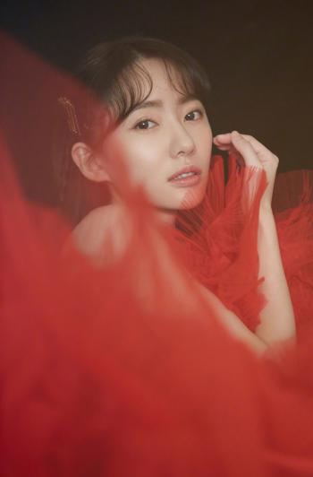 高清辽宁大连女明星刘刘萌萌时髦写真图片第3张
