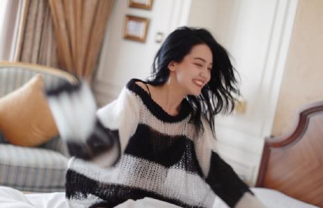 高清女星李诗颖白衫活力写真图片第5张