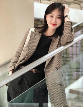 中国内地辽宁省大连女演员林鹏性感妩媚活动写真图片第2张