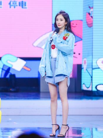 高清综艺杨幂《快乐大本营》高清图片第3张