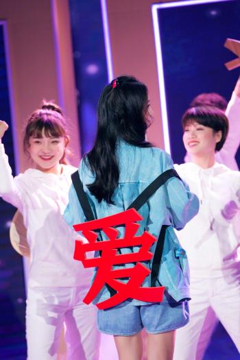 高清综艺杨幂《快乐大本营》高清图片第5张