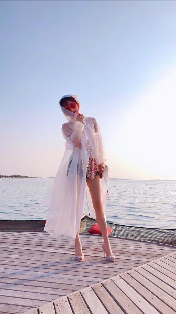 李念图片 _ 第(1)张