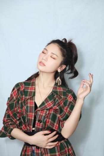黄英图片 _ 第(7)张