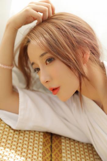 美女沈月图片 _ 第(10)张