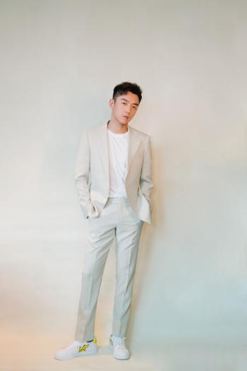 中国内地上海男演员郑恺《749局》发布会写真图片第1张