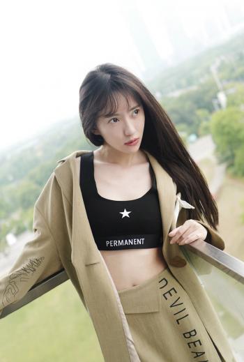性感露脐装图片 _ 第(5)张