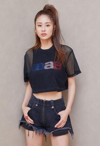 周笔畅图片 _ 第(1)张
