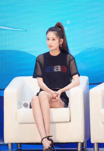 周笔畅图片 _ 第(8)张