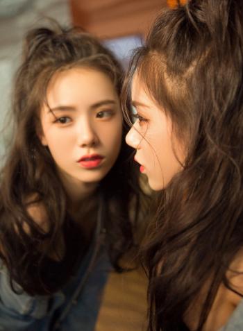 美女热裤图片 _ 第(8)张
