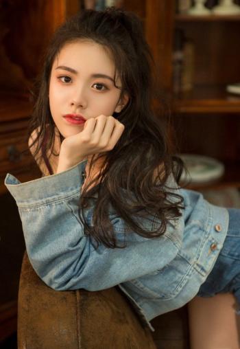 美女热裤图片 _ 第(10)张