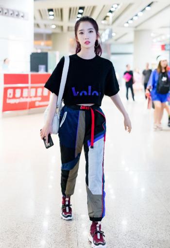 孟美岐图片 _ 第(5)张