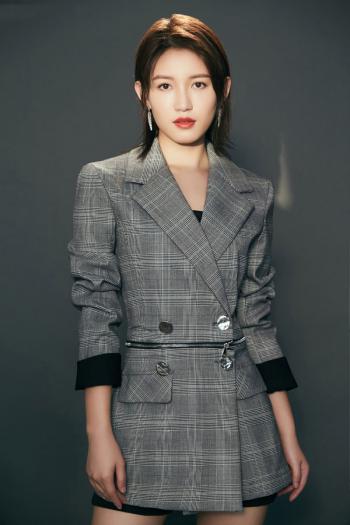 美女苏青图片 _ 第(8)张