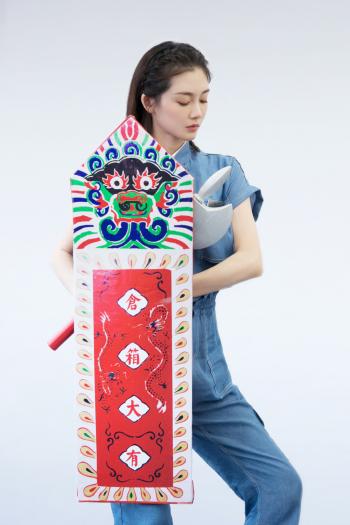 女星苗苗图片 _ 第(1)张