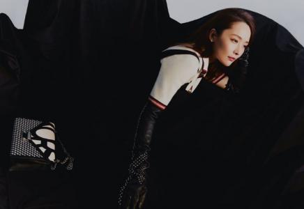 李曼可爱俏皮丸子头写真图片第2张