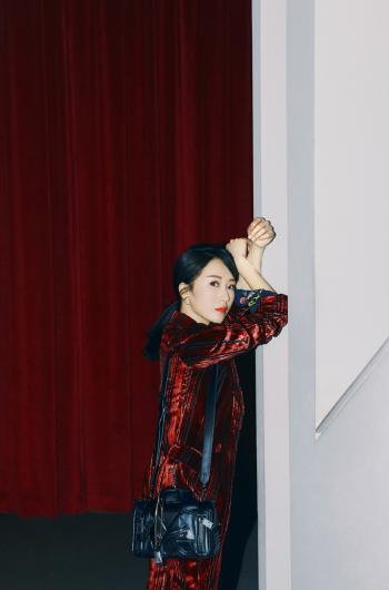 李念图片   李念率性干练写真图片第0张