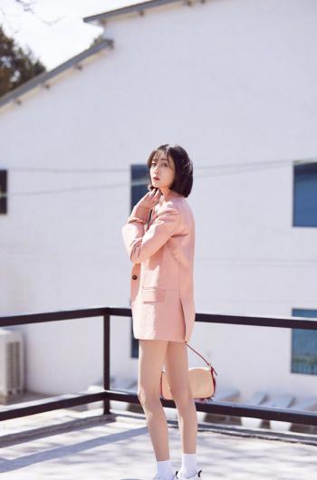 高清北京美女李溪芮时尚有范写真图片桌面壁纸第3张