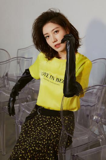 美女高露图片 _ 第(3)张
