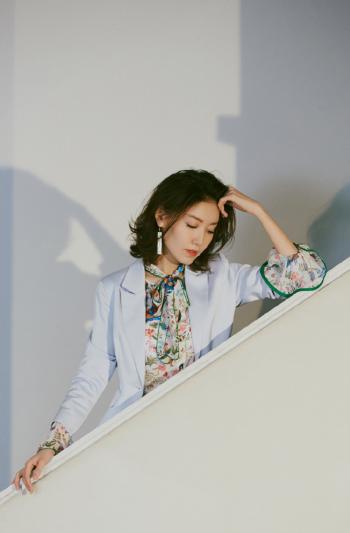 美女高露图片 _ 第(4)张