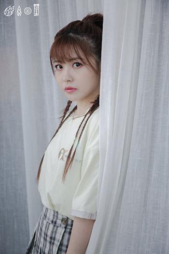 赖美云日系甜美写真图片第2张