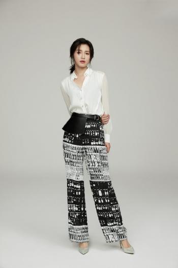 美女苏青图片 _ 第(5)张