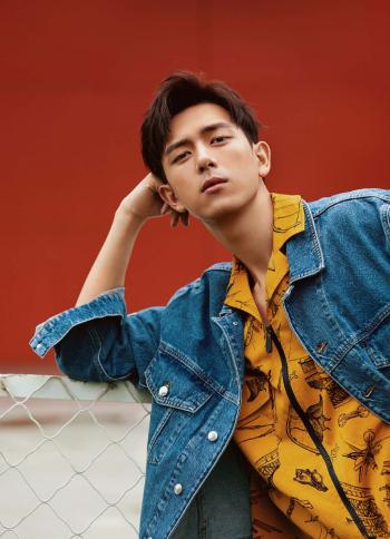 中国内地湖北荆州男演员李现男友力十足休闲写真图片第6张