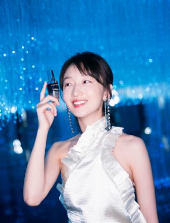 周冬雨图片 _ 第(9)张