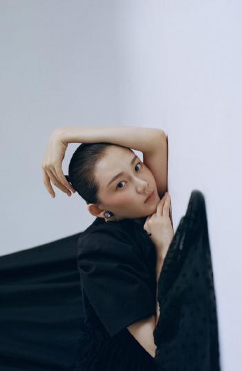 中国大陆四川省成都女演员彭杨上海电影节气质写真图片第0张