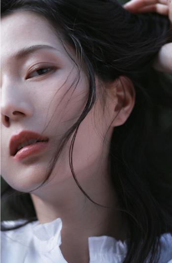 彭杨图片 _ 第(1)张