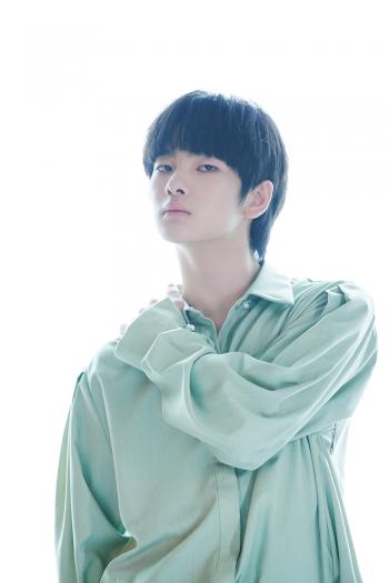 高清大陆男明星周震南演唱会帅气图片第4张
