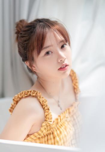 美女热裤图片 _ 第(3)张