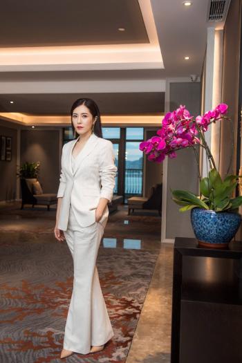 曾黎成熟妩媚时尚写真大片第6张
