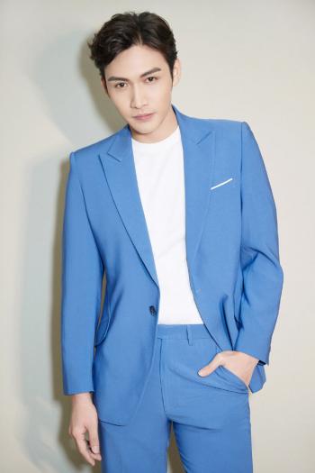 张彬彬图片 _ 第(1)张