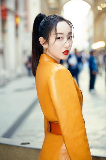 高清中国内地安徽芜湖女演员蒋梦婕米兰时装周性感图片第1张