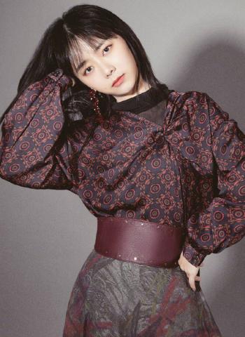 中国内地四川泸州影视女演员可爱女星谭松韵清纯静美写真第3张