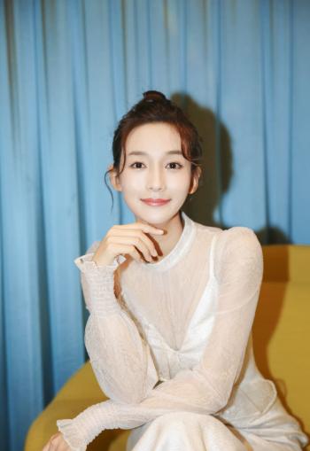 李若宁图片 _ 第(1)张