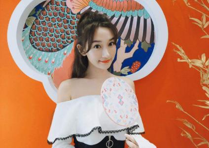 李若宁图片 _ 第(1)张