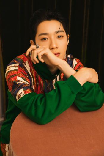 高清男明星赖冠霖慵懒帅气写真图片桌面壁纸第3张