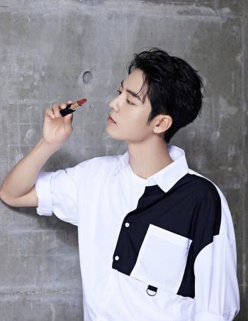 明星肖战图片 _ 第(13)张
