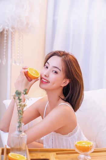 酒窝美女图片 _ 第(6)张