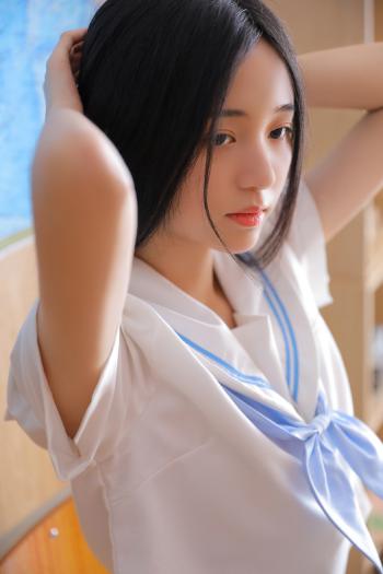超短裙美女图片 _ 第(9)张