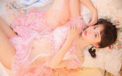 高清gogo美女模特大胆真空诱惑性感写真第3张