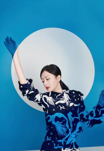 高清中国内地辽宁省沈阳女演员秦岚优雅自信性感写真第1张
