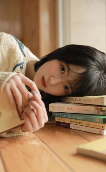 高清静冈县磐女明星长泽雅美黑白配时尚写真图片第1张
